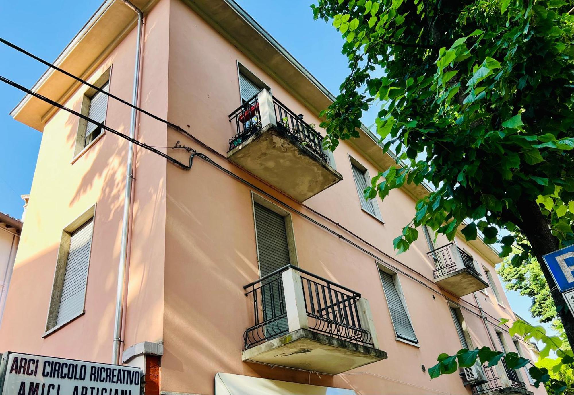 G-House2 Apartment Parma Bagian luar foto